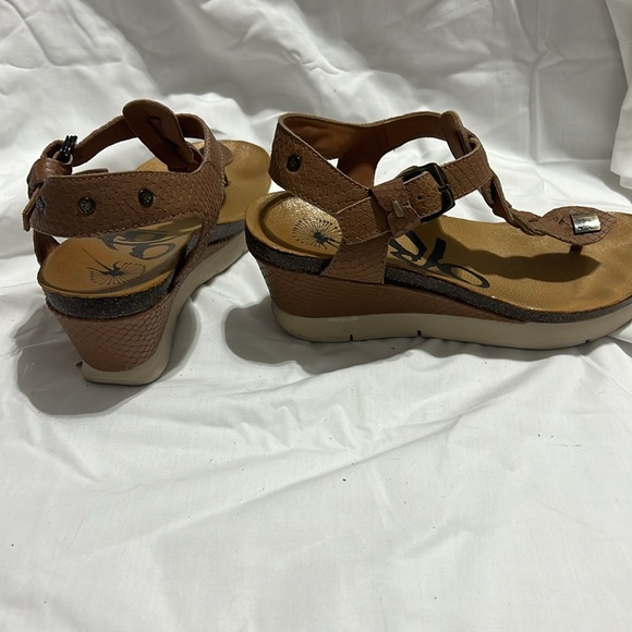 OTBT WEDGE SANDALS - Picture 3 of 3
